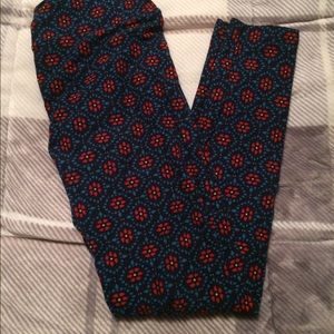LuLa Roe os leggings